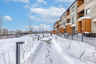 60-160 All Nations Dr in Brampton, ON - Building Photo - Building Photo