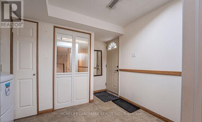 2797 Windjammer Rd in Mississauga, ON - Building Photo - Building Photo