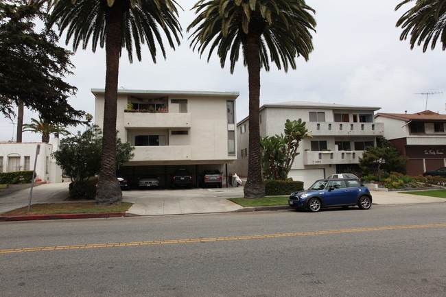 1037 Lincoln Blvd in Santa Monica, CA - Building Photo - Building Photo