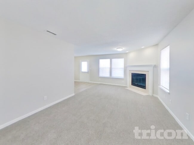 522 Harmony Dr in Greenwood, IN - Building Photo - Building Photo