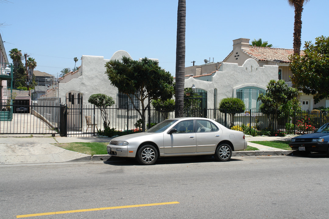 920 S Catalina St in Los Angeles, CA - Building Photo