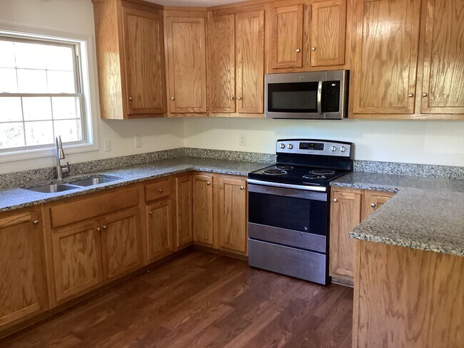 3524 Brunswick Rd in Blackstone, VA - Building Photo - Building Photo