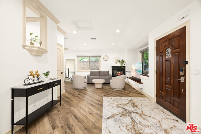 272 N Chester Ave in Pasadena, CA - Building Photo - Building Photo