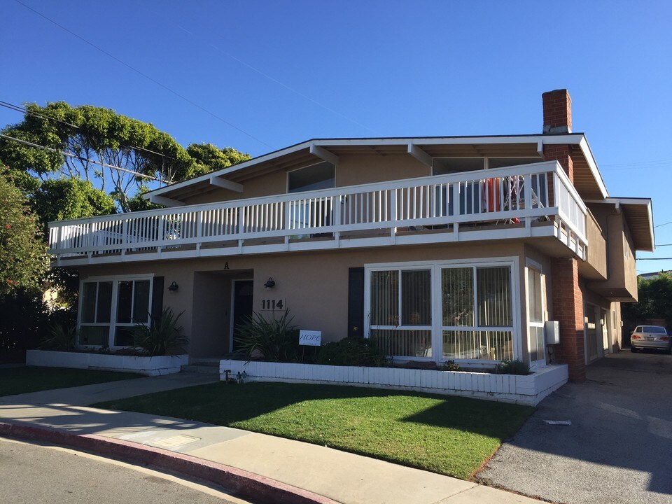 1114 Opal St in Redondo Beach, CA - Building Photo