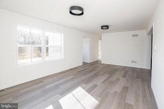 617 Port Providence Rd in Phoenixville, PA - Building Photo - Building Photo