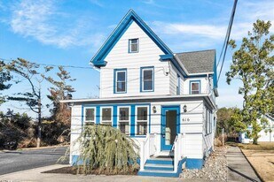 616 W Ocean Heights Ave in Linwood, NJ - Building Photo