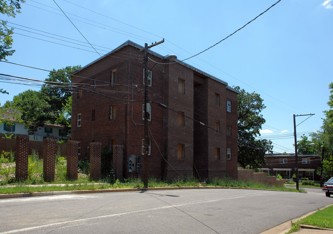 201 57th St NE in Washington, DC - Building Photo - Building Photo