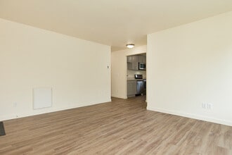 2237 NW 59th St in Seattle, WA - Foto de edificio - Building Photo