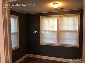 916 Alabama Ave in Durham, NC - Building Photo - Building Photo
