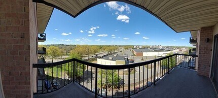 3920 Mystic Valley Pkwy in Medford, MA - Foto de edificio - Building Photo