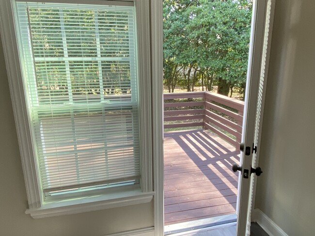 117 Grenoble Rd in Peachtree City, GA - Foto de edificio - Building Photo
