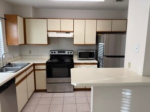 5460 E Michigan St, Unit 5 in Orlando, FL - Foto de edificio - Building Photo