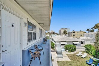 810 S Surf Rd in Hollywood, FL - Building Photo - Building Photo
