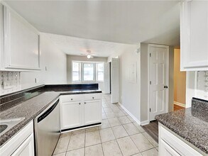 1033 Dassow Ct in Alpharetta, GA - Building Photo - Building Photo
