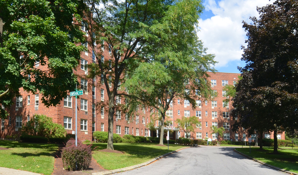 Imperial Gardens in Wappingers Falls, NY - Building Photo