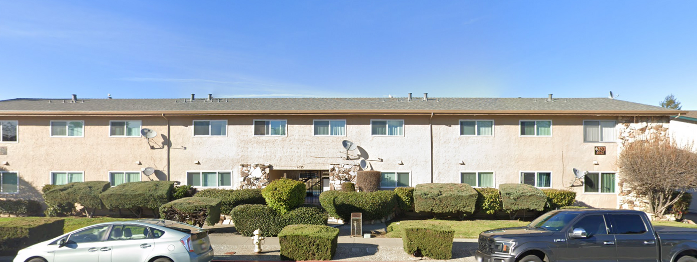 4033 Hamilton Ave in San Jose, CA - Foto de edificio