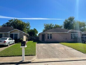 6715 Greenyard Dr in Houston, TX - Building Photo - Building Photo