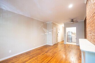 348 E 89th St in New York, NY - Building Photo - Building Photo