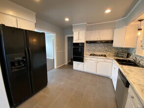 4711 E 4th Pl in Tulsa, OK - Building Photo - Building Photo