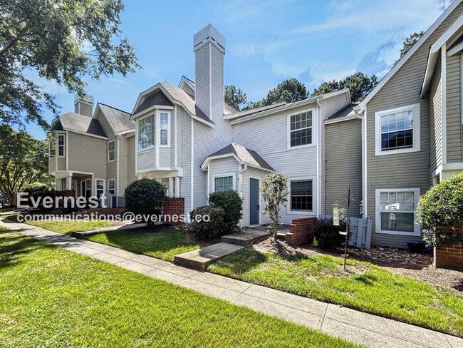 105K Stratford Dr