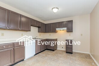 6500 Loblolly Dr in Dayton, OH - Building Photo - Building Photo