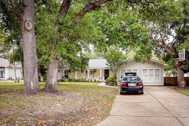 property at 140 Southern Cir