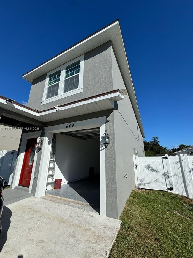 649 N Lincoln St in Kissimmee, FL - Building Photo - Building Photo