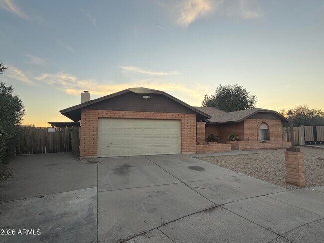 6509 W Cochise Dr in Glendale, AZ - Building Photo - Building Photo