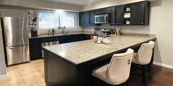 8710 Park Ln in Dallas, TX - Building Photo