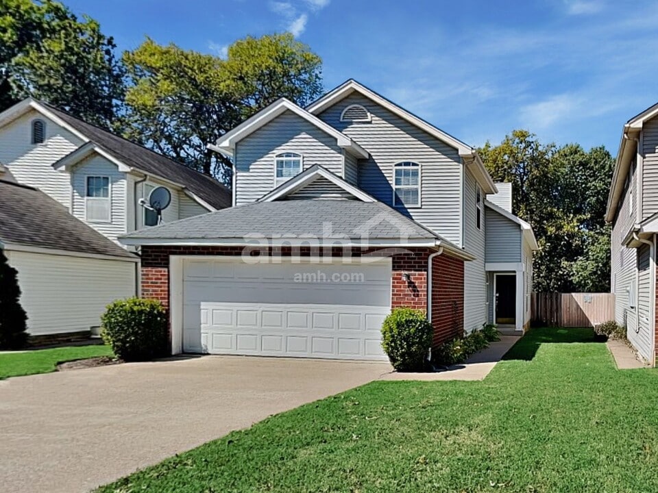 1212 Wembley Dr in Hermitage, TN - Building Photo