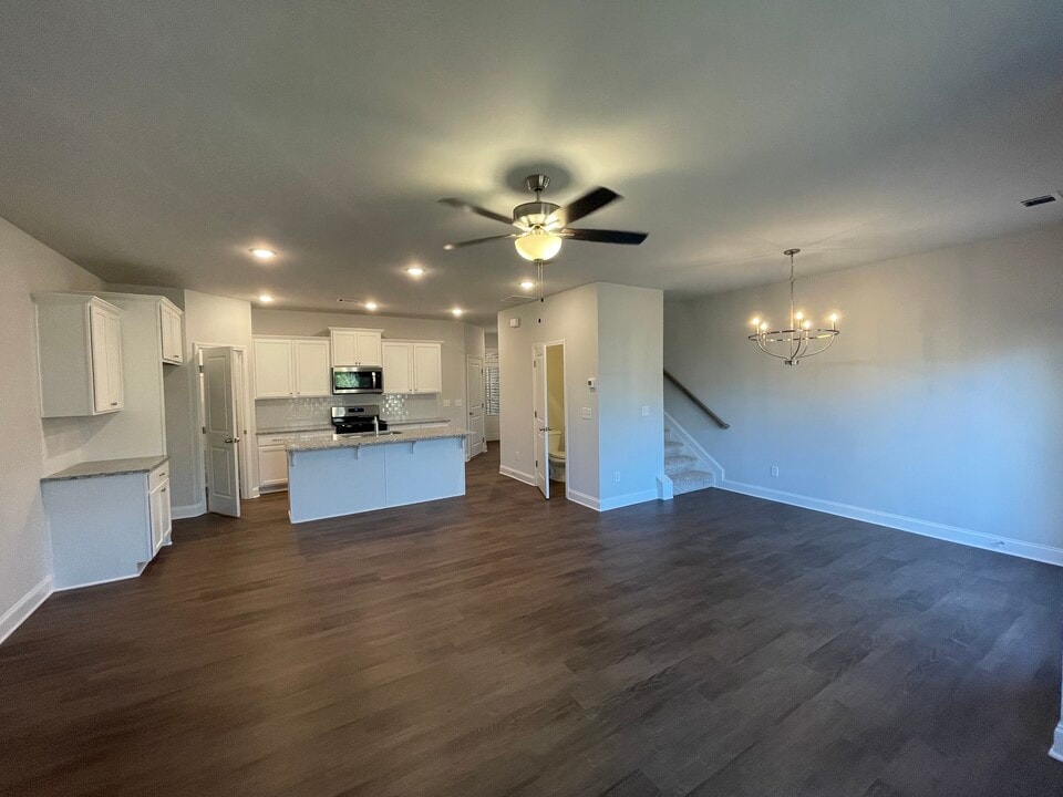 1577 Gin Blossom Cir in Lawrenceville, GA - Building Photo