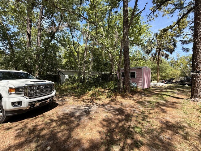 8010 W Morrow Ct in Crystal River, FL - Building Photo - Building Photo