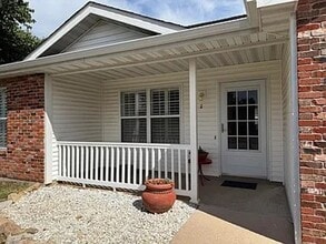 301 Amanda Dr in Ashland, MO - Building Photo - Building Photo