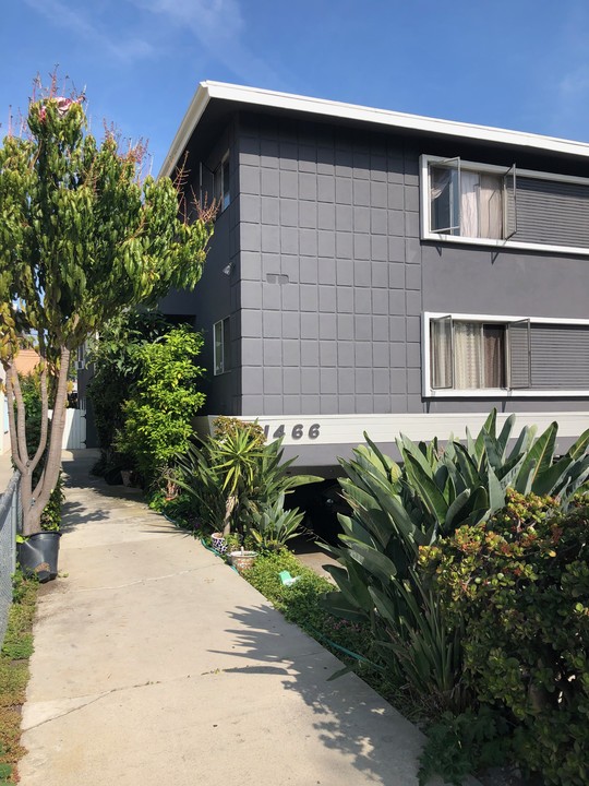 1466 S Wooster St in Los Angeles, CA - Building Photo