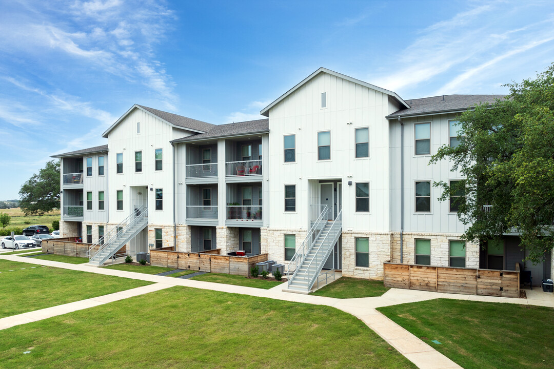 Alta Berry Creek in Georgetown, TX - Foto de edificio