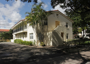 504 Santander Ave in Coral Gables, FL - Building Photo - Building Photo