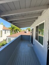 338-342 C Ave in Coronado, CA - Building Photo - Building Photo
