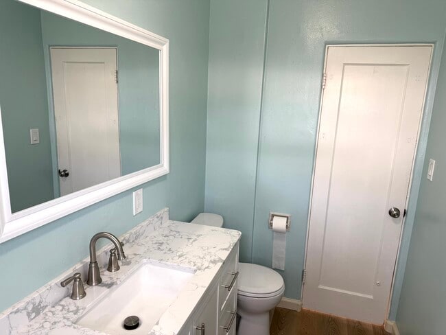 1246 Pacific Beach Dr in San Diego, CA - Building Photo - Building Photo