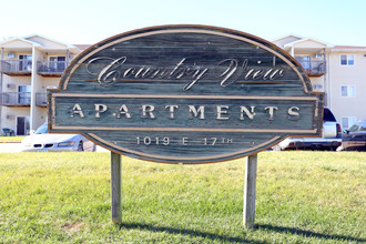 Country View Apartments in Norwalk, IA - Foto de edificio - Building Photo