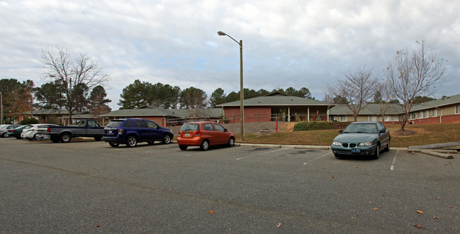 Village Gardens & Clayton Senior Center in Clayton, NC - Building Photo - Building Photo