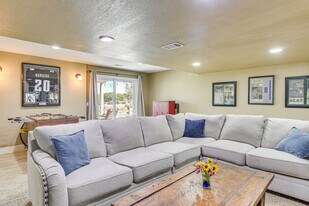 9492 Sand Hill Pl in Littleton, CO - Building Photo