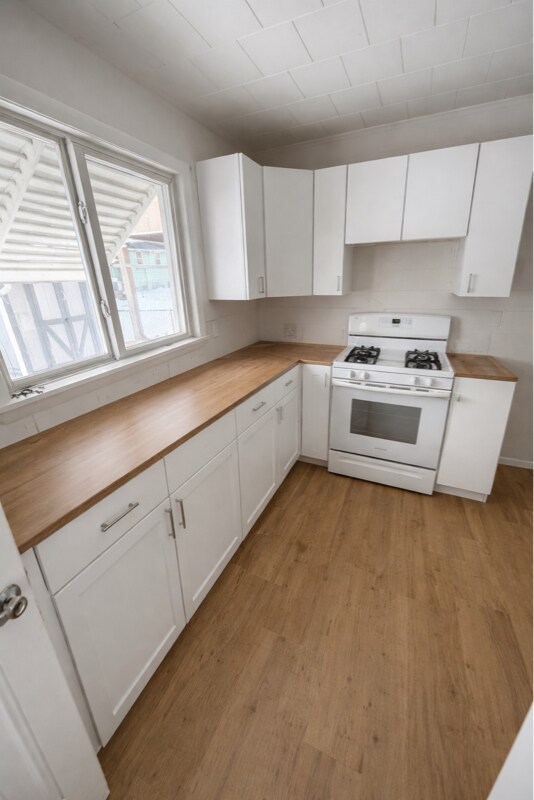 25 Penn St, Unit 1/2 in Kingston, PA - Foto de edificio - Building Photo