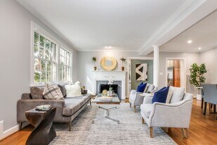 3233 Stephenson Pl NW in Washington, DC - Building Photo