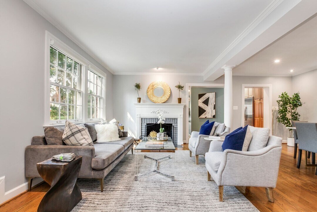 3233 Stephenson Pl NW in Washington, DC - Building Photo