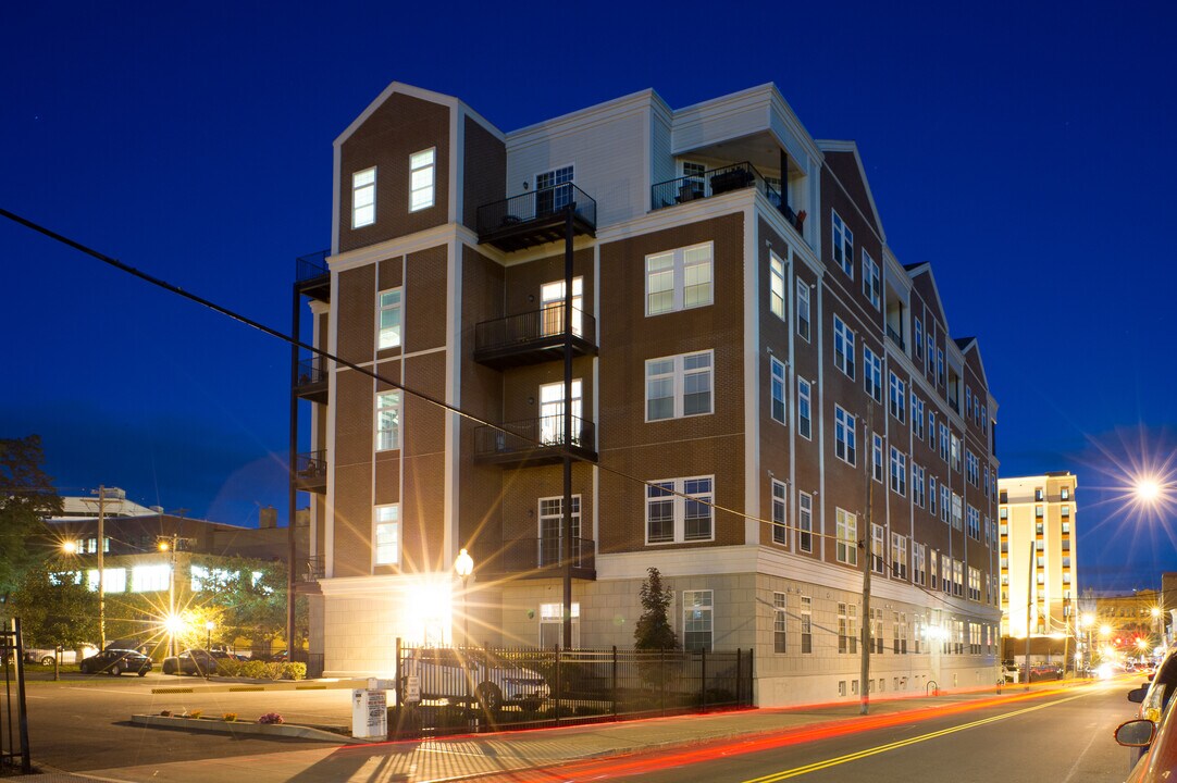 The Monroe Apartments in Albany, NY - Foto de edificio