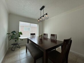 21414 Golden Dove Dr in Spring, TX - Foto de edificio - Building Photo