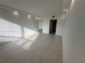 6797 Willow Wood Dr in Boca Raton, FL - Building Photo - Building Photo