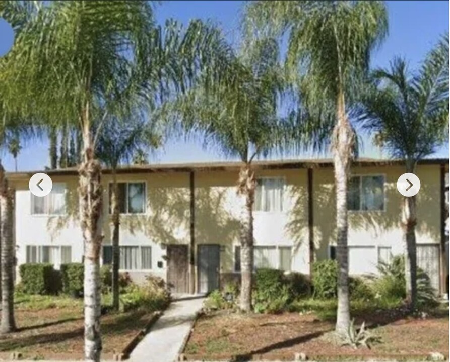 1135 Cero Ct, Unit 2 in Redlands, CA - Building Photo