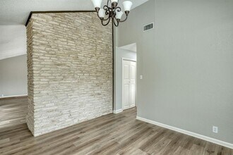 7006 Greenock St in Austin, TX - Building Photo - Building Photo