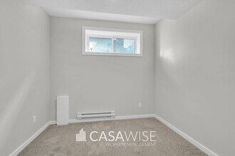 21103-21125 25 Ave NW in Edmonton, AB - Building Photo - Building Photo